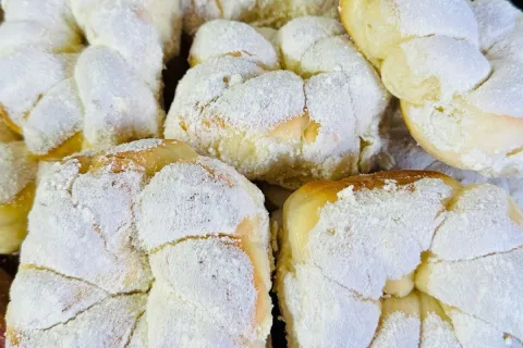 Rosquinha de leite ninho macia e leve que derrete na boca