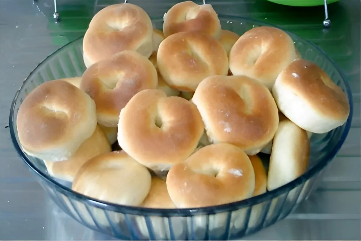 Rosquinha de maisena muito fácil é só misturar os ingredient