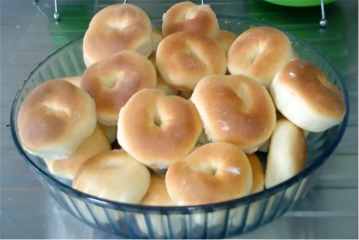 Rosquinha de maisena prática e fácil é só misturar os ingred
