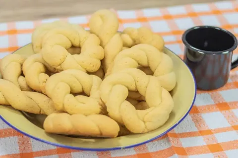 Rosquinha de trigo da vovó para o café da tarde: fácil e del