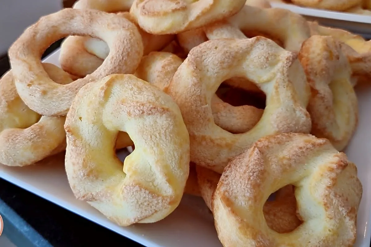 Rosquinha doce de polvilho deliciosa e perfeita para servir