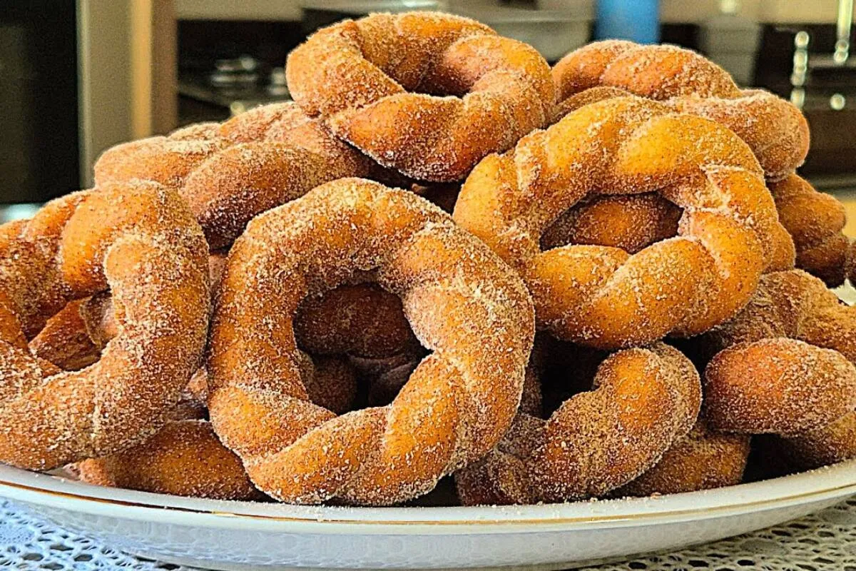 Rosquinha frita açucarada da vovó: você não imagina como fic