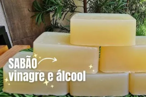 Sabão de álcool caseiro: quando você aprender vai parar de c