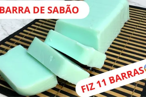 Sabão em barra caseiro com poucos ingredientes: limpa muito,