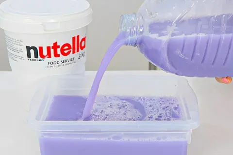 Sabão líquido multiuso feito com ingredientes que você tem e