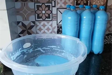 Sabão líquido para roupas: para o mês todo com apenas 3 ingr