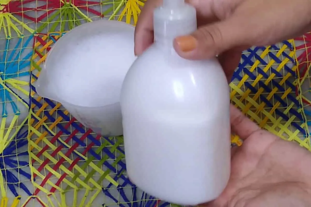 Sabonete líquido caseiro cremoso e perfumado bem simples de