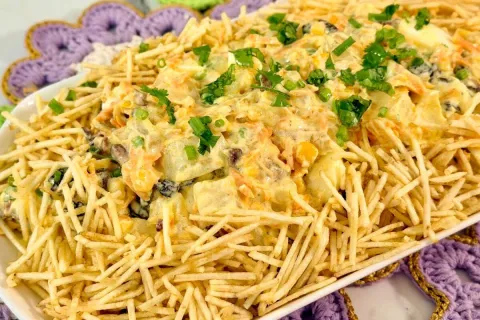 Salada de maionese com um molho especial bem cremoso para de