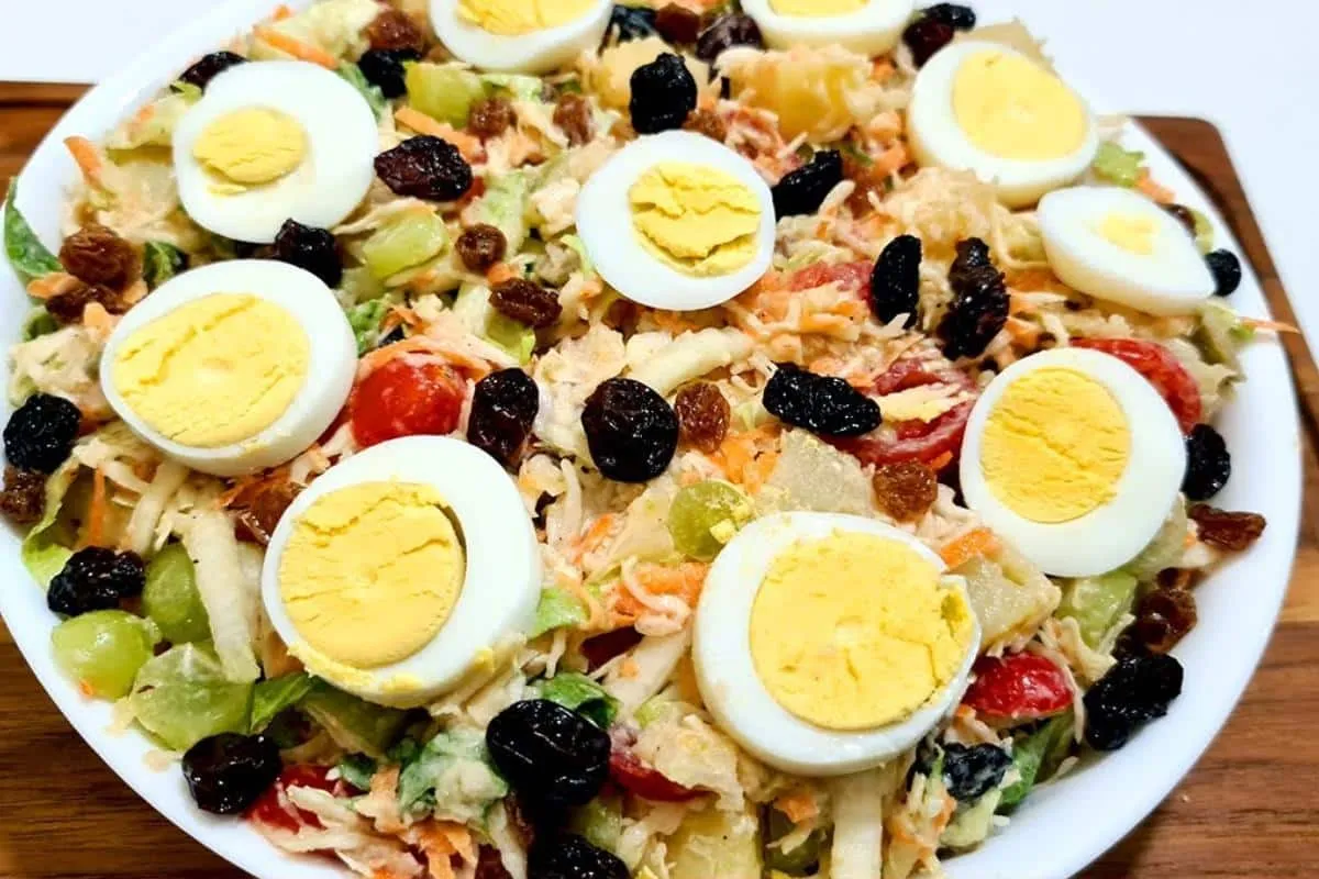 Salada de natal cremosa com certeza vai ser a mais gostosa d