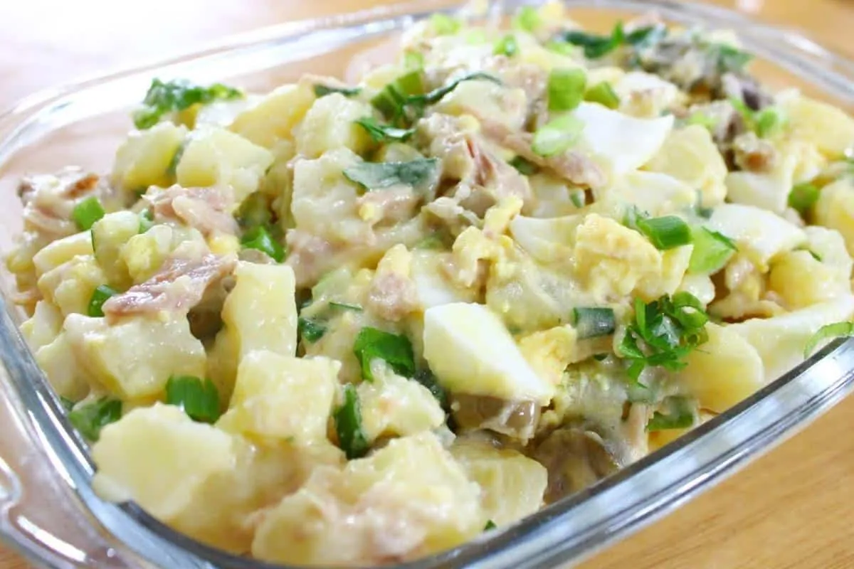 Salada de natal cremosa: não dá trabalho nenhum para prepara