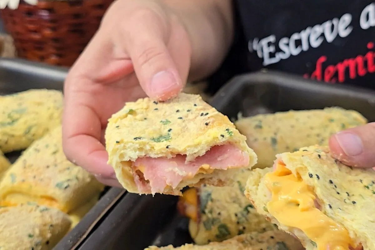 Salgado assado de milho fácil e delicioso que fica melhor qu