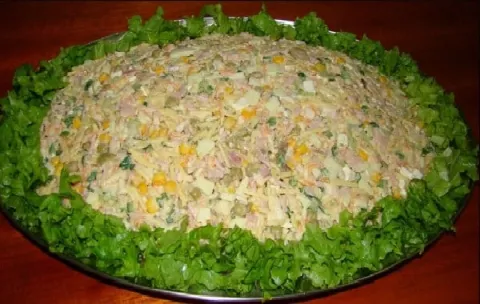 Salpicão de Frango com Queijo e Presunto