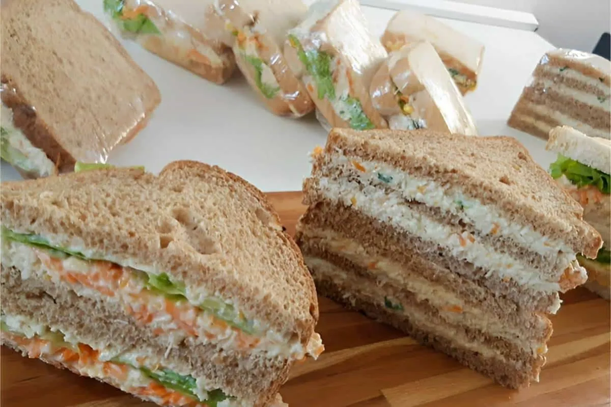 Sanduíche natural de frango: uma delícia para levar na bolsa