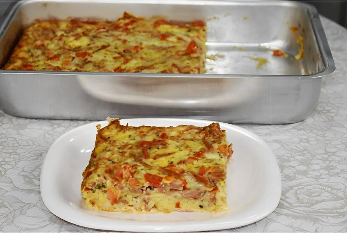 Se sobrou pão de ontem pode fazer essa torta de pão velho qu