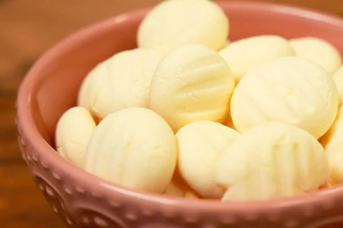 Sequilhos de leite condensado levinhos e deliciosos que desm