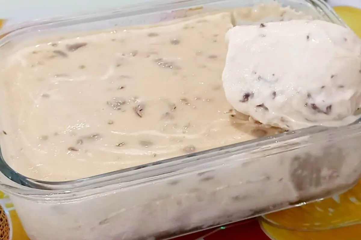 Sobremesa cremosa com 3 ingredientes pronta em minutos e igu