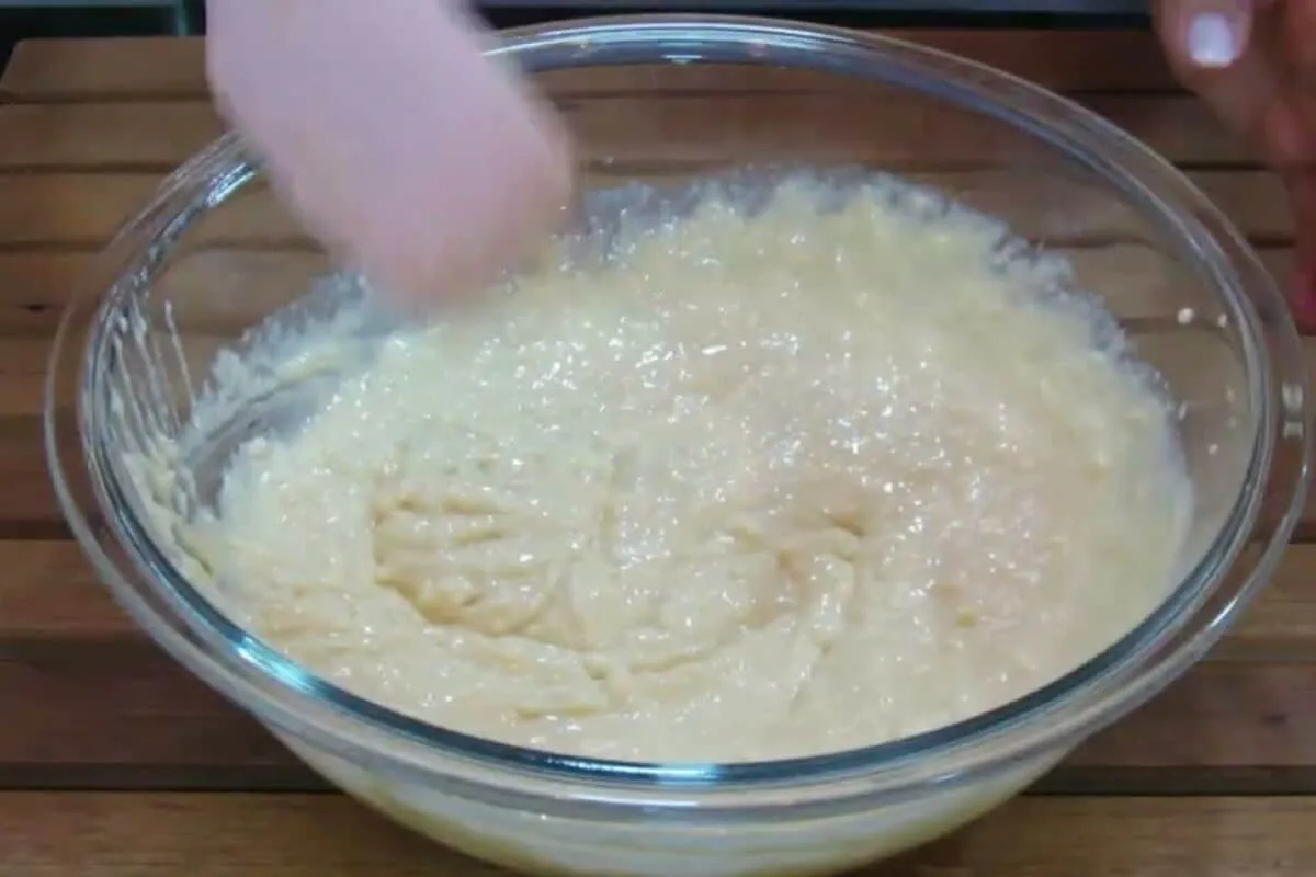 Sobremesa cremosa de coco fácil de fazer e perfeita para qua