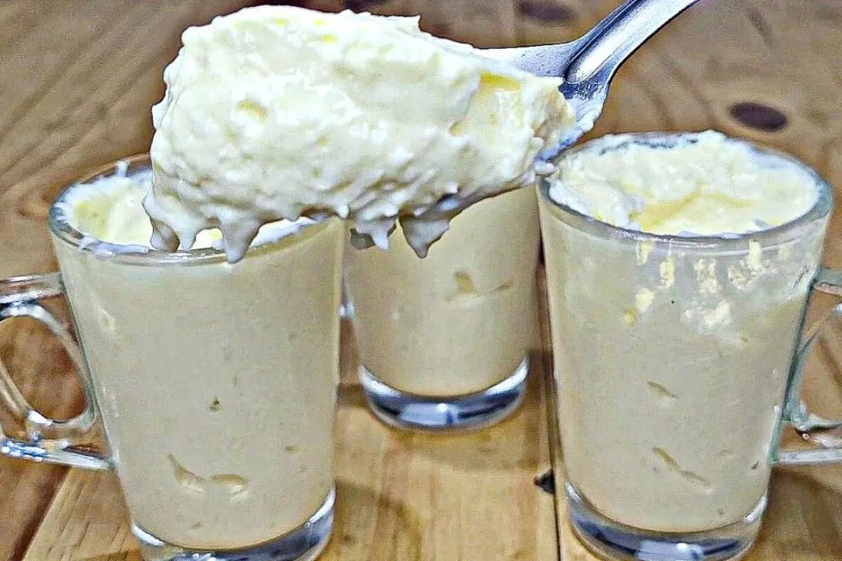 Sobremesa de 3 ingredientes feita no liquidificador que pare