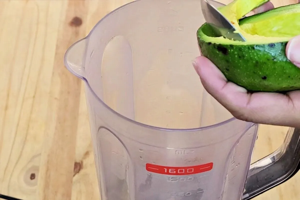 Sobremesa de abacate geladinha que surpreende no sabor e pra