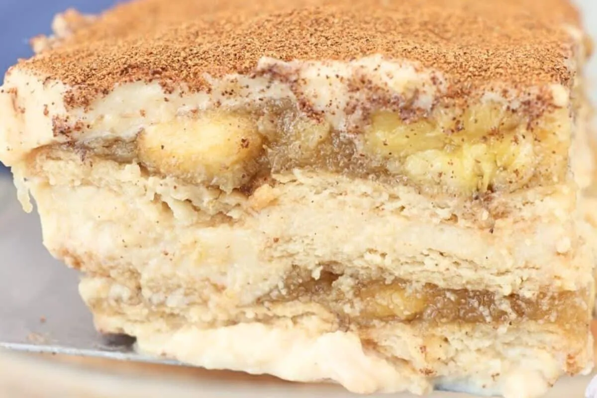 Sobremesa de banana cremosa que derrete na boca, feita com i