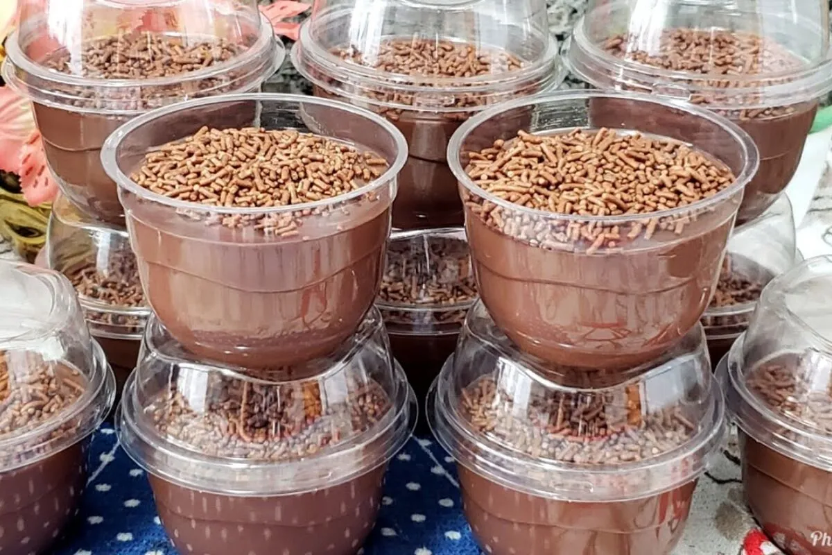 Sobremesa de brigadeiro no pote cremosa e fácil, perfeita pa