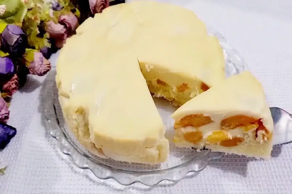Sobremesa de confeitaria chique na sua casa: torta de pêsseg