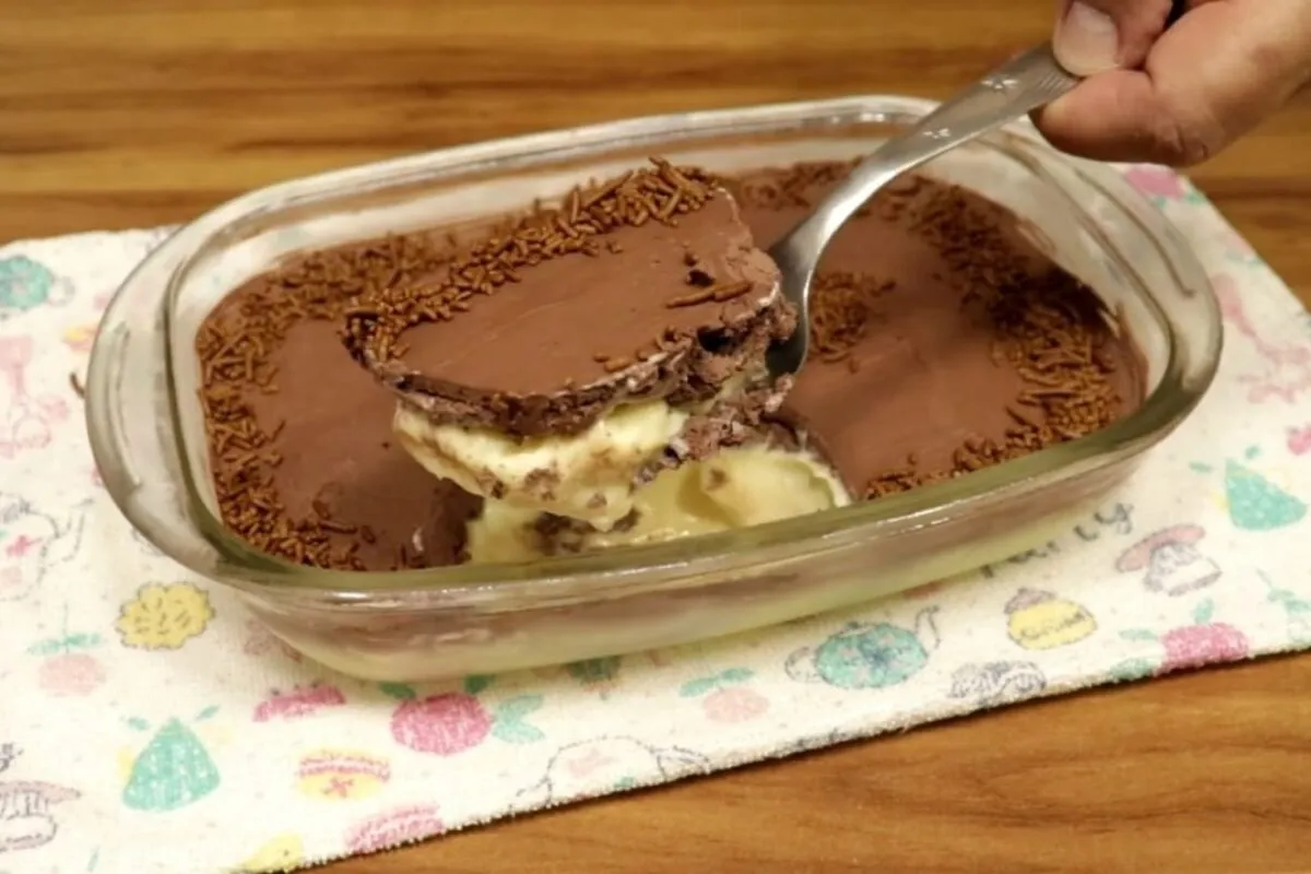 Sobremesa Gelada simples, que fica muito leve e irresistível