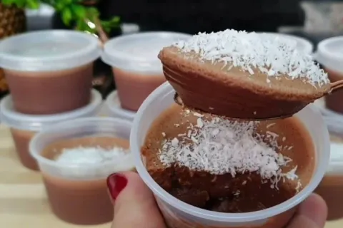 Sobremesa no potinho: sugestão de sobremesa deliciosa e lucr
