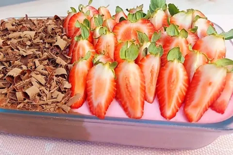 Sobremesa para o Natal: 2 mousses na travessa, fácil e rápid