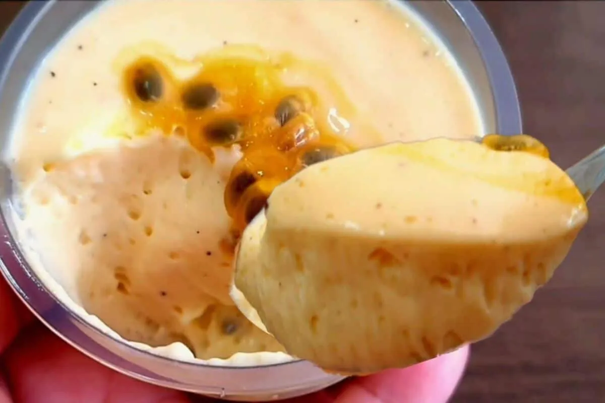 Sobremesa para vender que é feita com a própria fruta e fica
