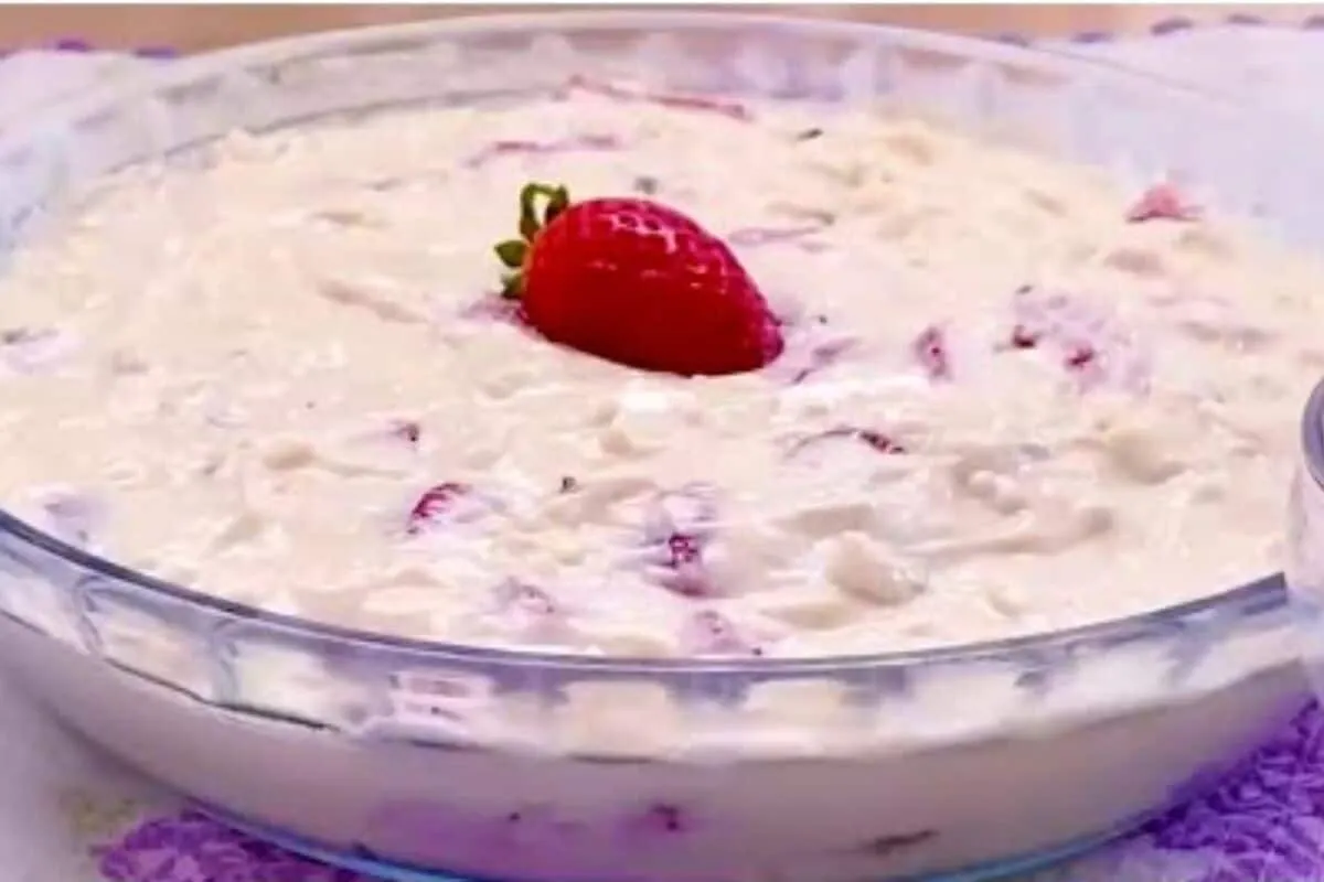 Sonho de morango na travessa: fácil e rápido de fazer e todo