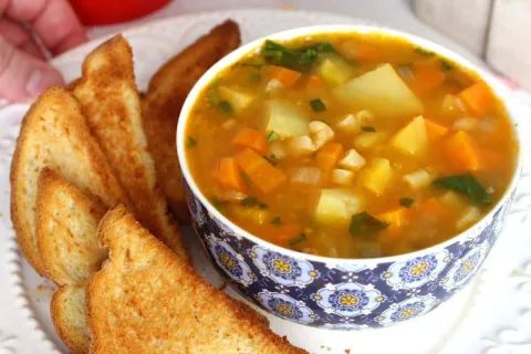 Sopa de legumes italiana: receitinha de vó para você saborea