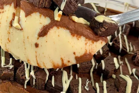 Sorvetão cremoso na travessa, para uma sobremesa rápida, del