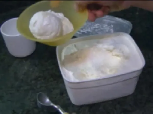 Sorvete Caseiro de Chocolate Branco