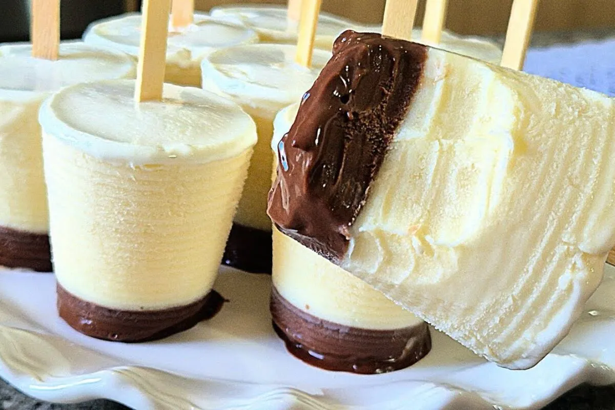 Sorvete caseiro no potinho bem cremoso, receita refrescante