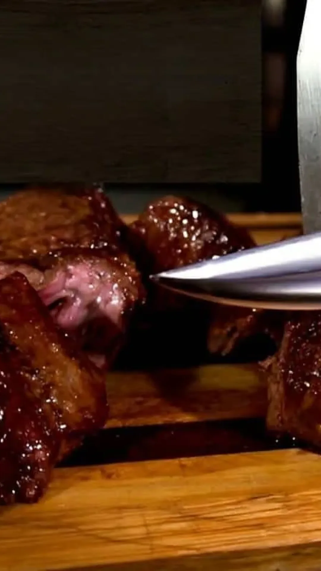 Alcatra ao molho de alho na churrasqueira uma carne macia e deliciosa para o seu churrasco