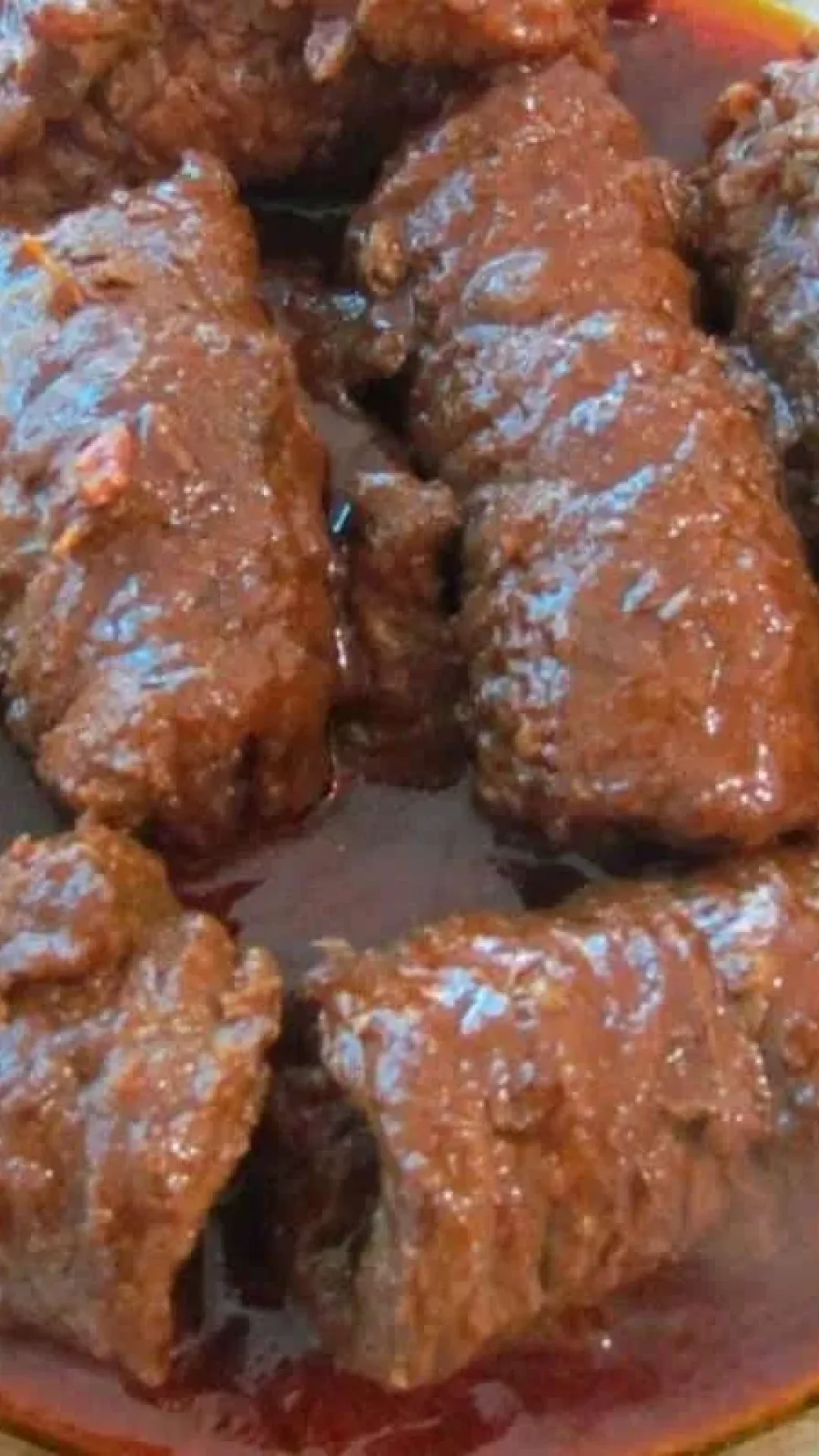 Aprenda o segredo para fazer bife a rolê macio e suculento para o almoço de ano novo