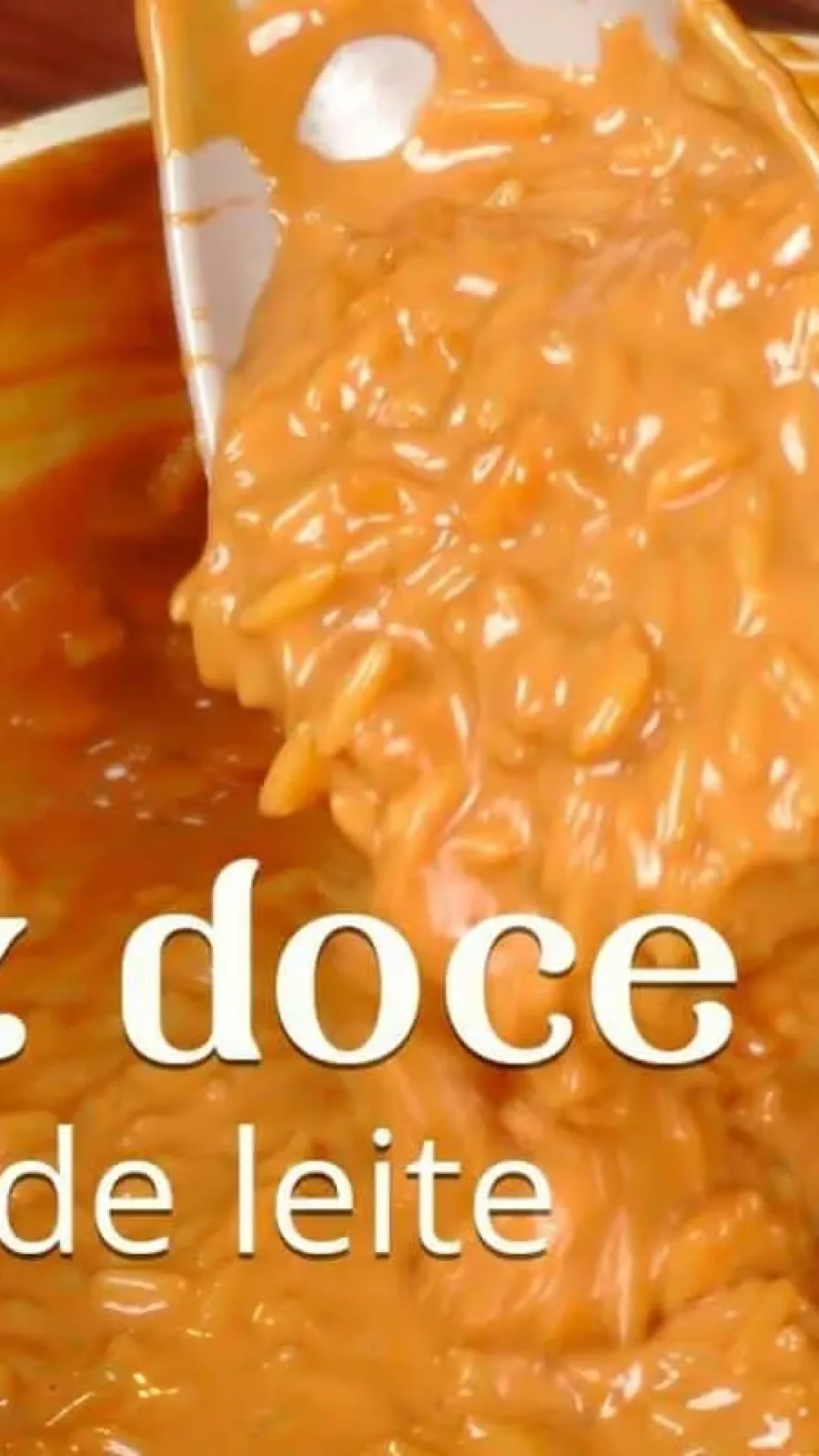 Arroz doce de doce de leite cremoso e irresistível para a sua mesa de doces no réveillon