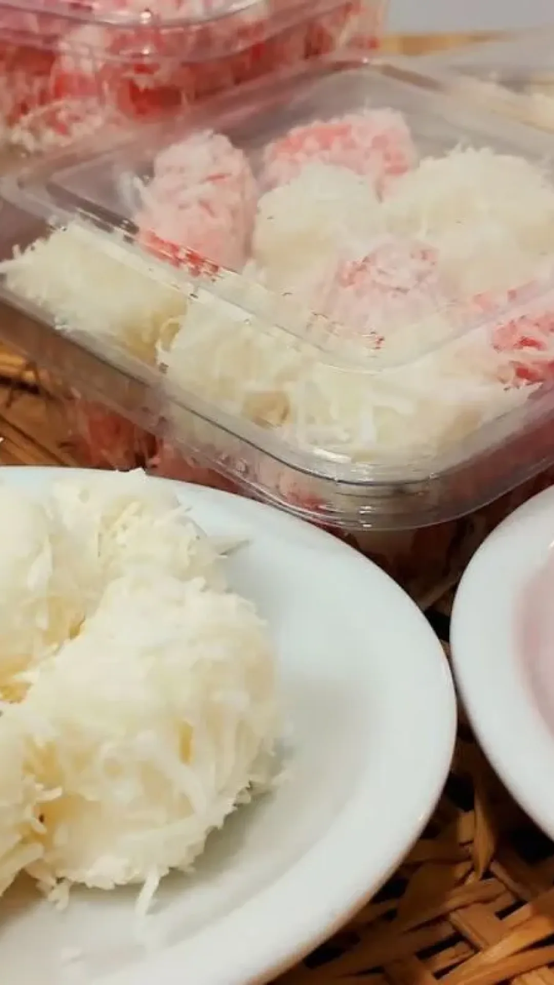 Bala de coco gelada que não precisa ir ao fogo e derrete na boca, uma verdadeira gostosura