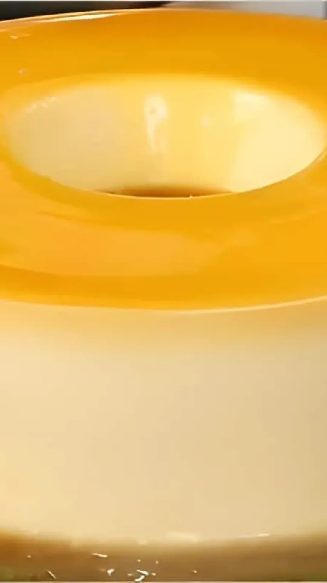 Bata esses 2 ingredientes no liquidificador e prepare um delicioso pudim prático e fácil