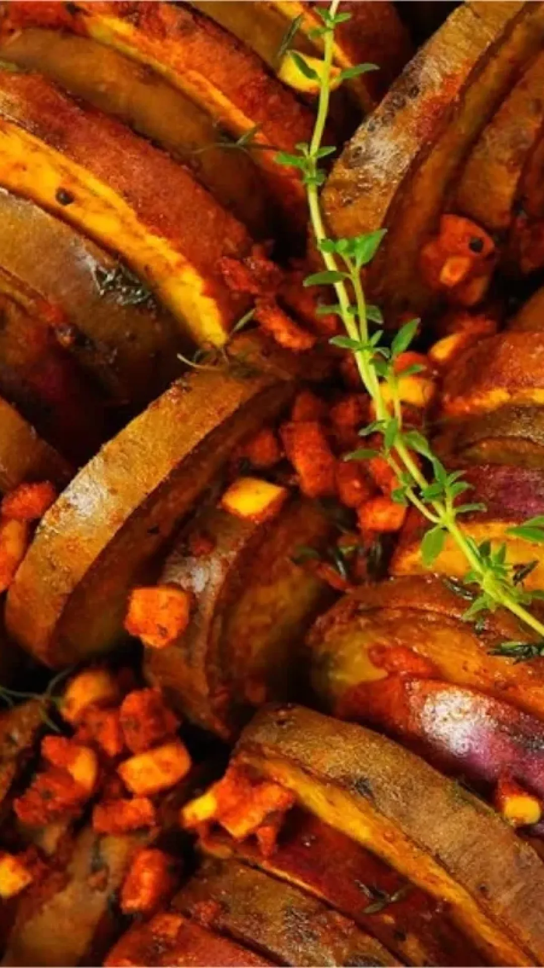 Batata doce assada com cebola caramelizada que vai ser um arraso na hora do seu almoço
