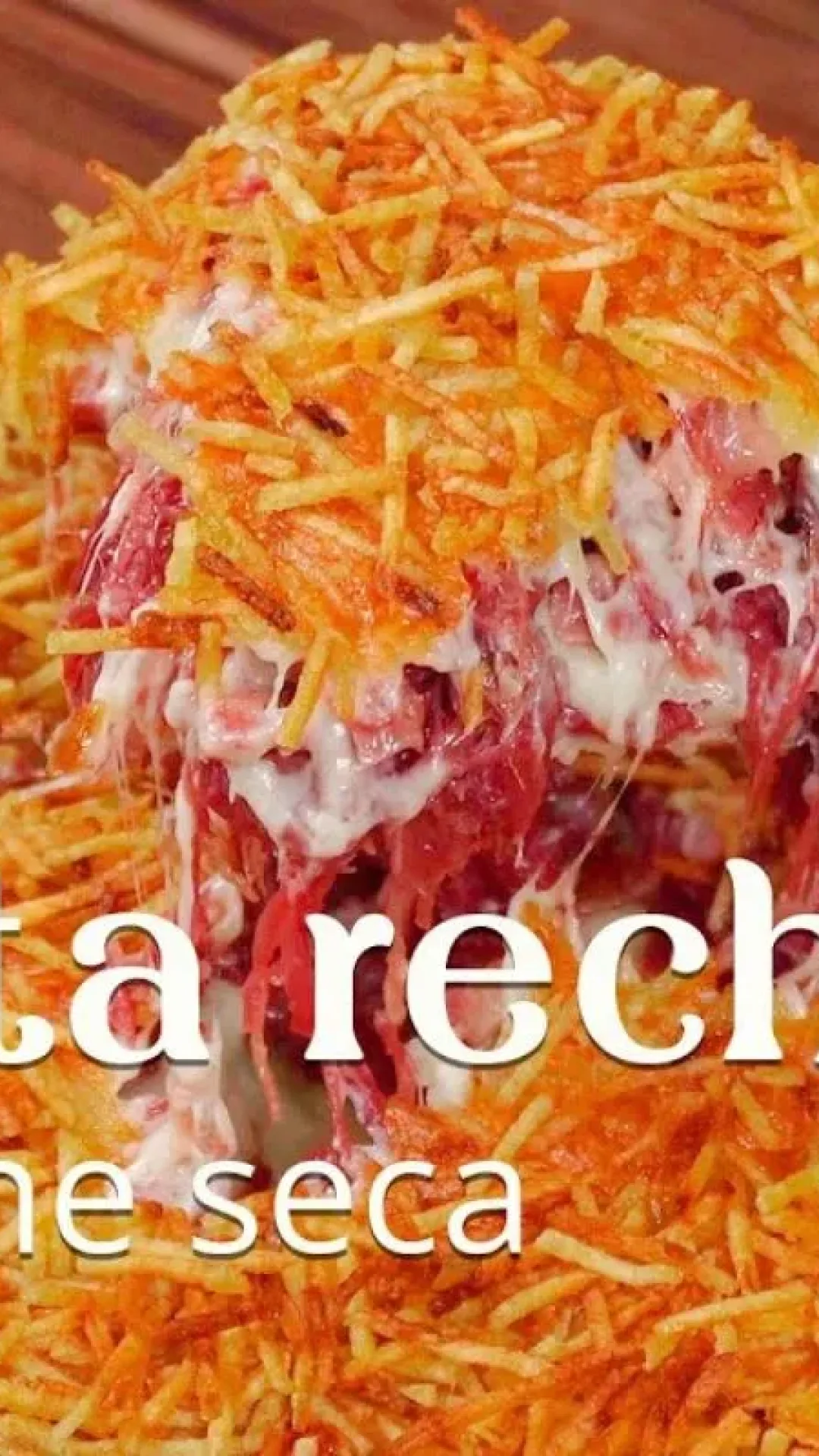 Batata recheada com carne seca para surpreender a todos com muito sabor e praticidade