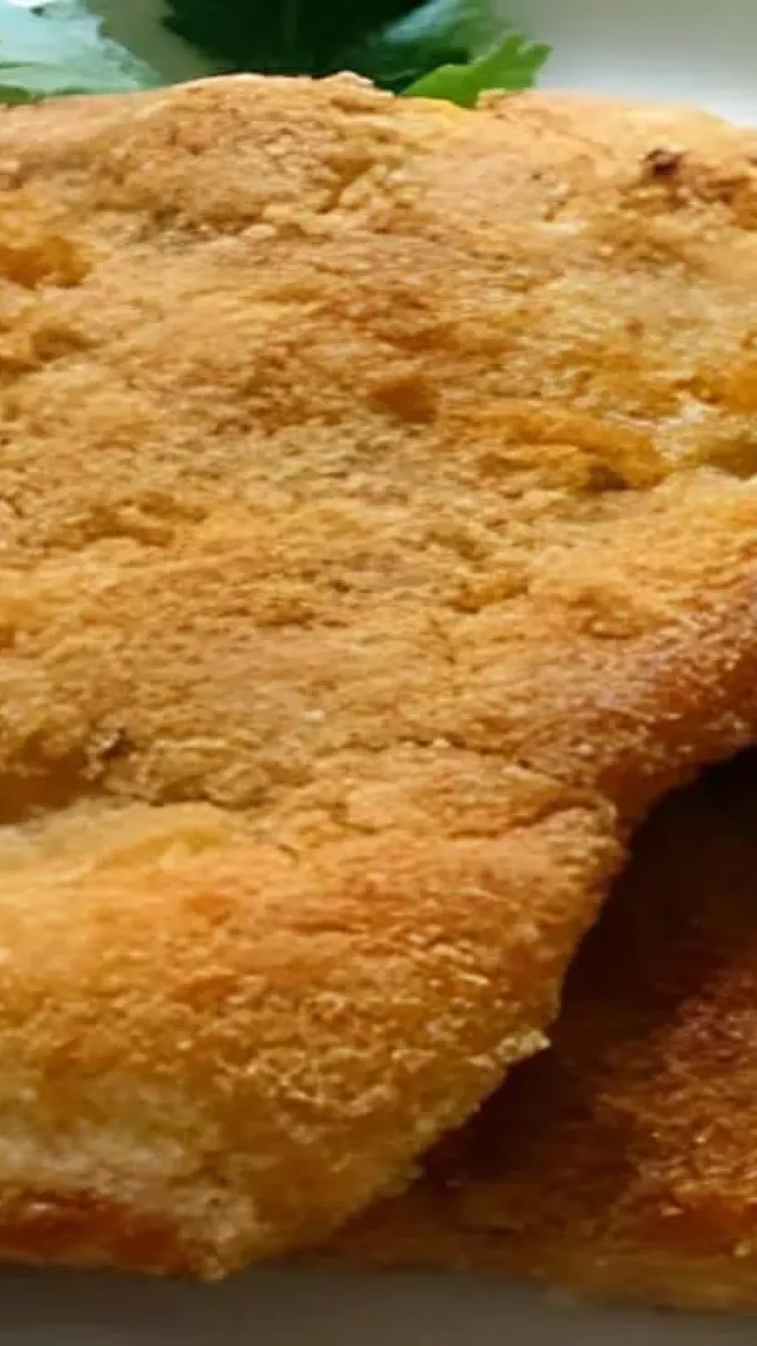 Bife à milanesa simples e prático empanado sem farinha de trigo