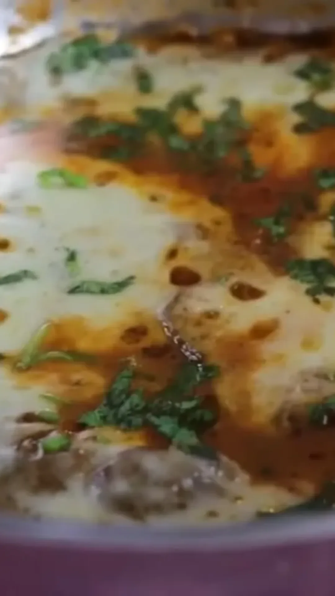 Bife à parmegiana de frigideira sem empanar e sem forno ideal para o dia a dia corrido