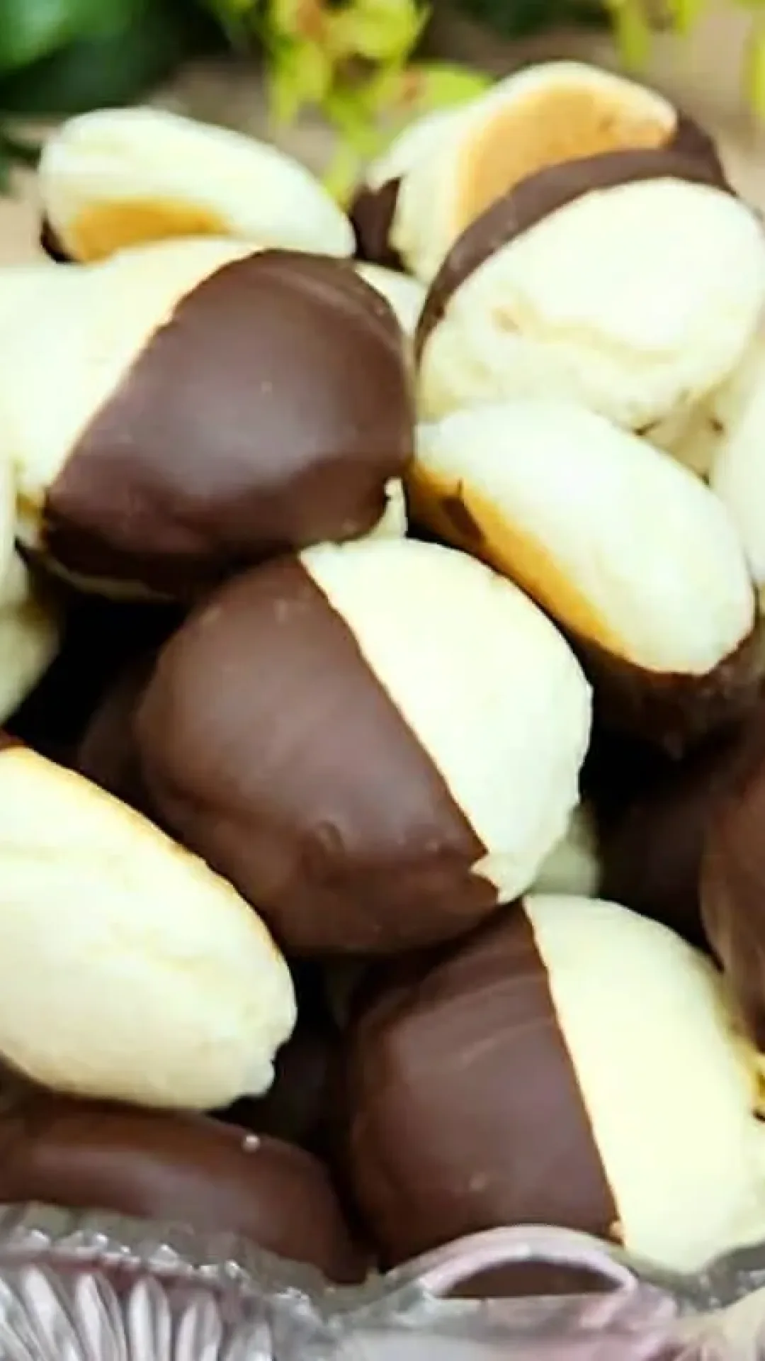Biscoitinho beijo de freira: um biscoito de maisena com coco que é uma delícia