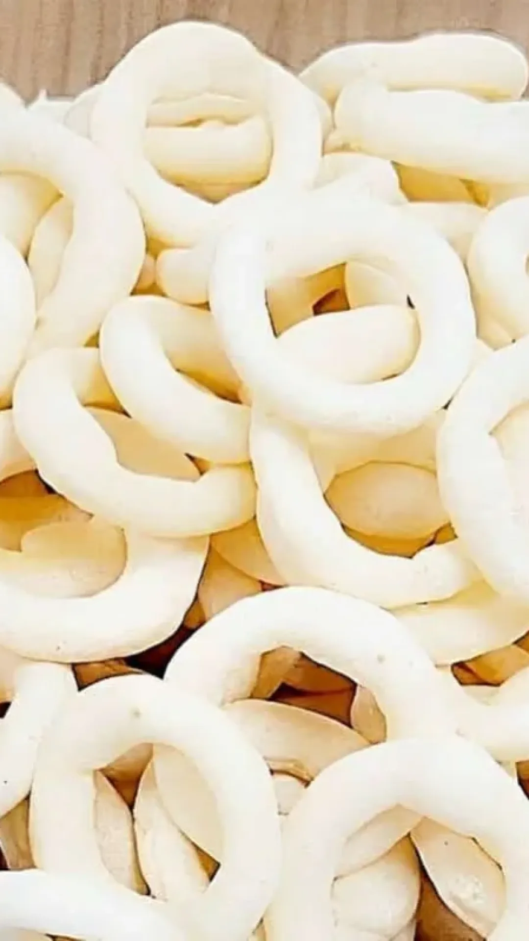 Biscoitinho de polvilho assado ou biscoito de vento iguais aos vendidos nos mercados