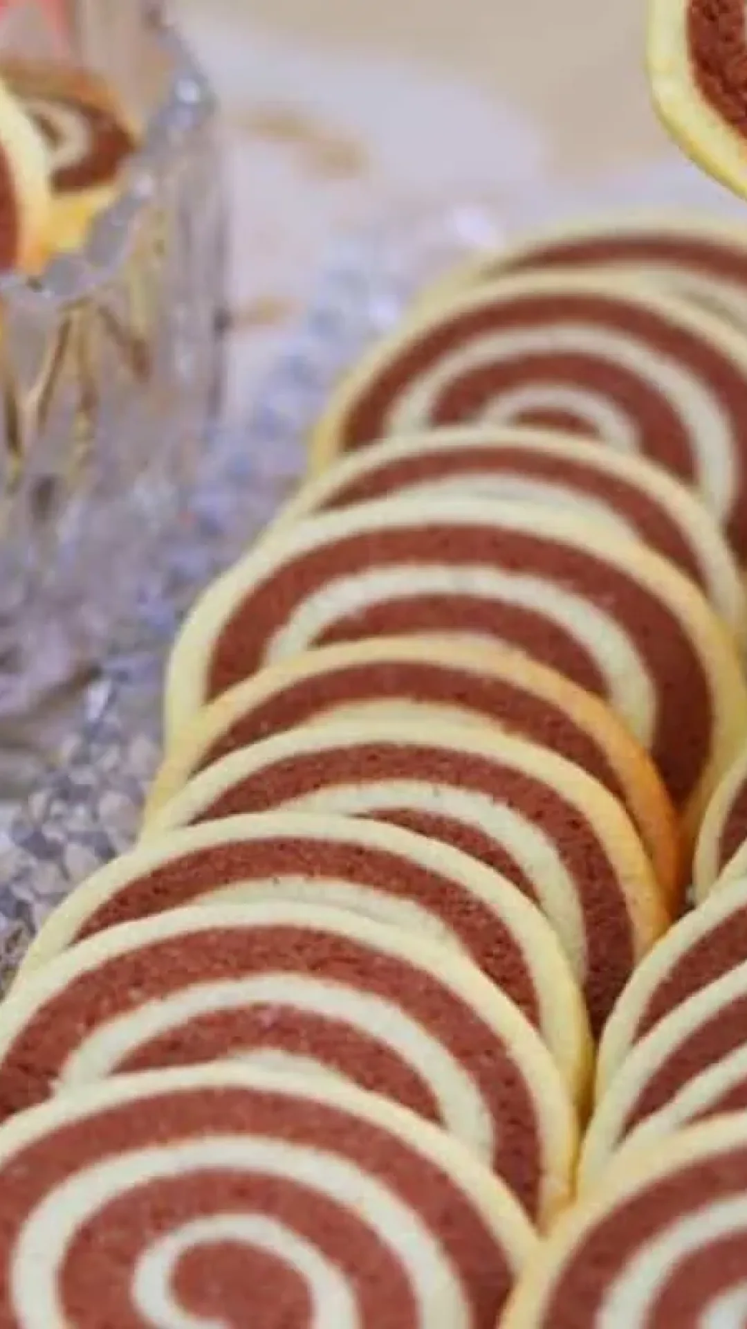 Biscoitinhos amanteigados de 2 sabores fáceis de fazer e que rendem bastante