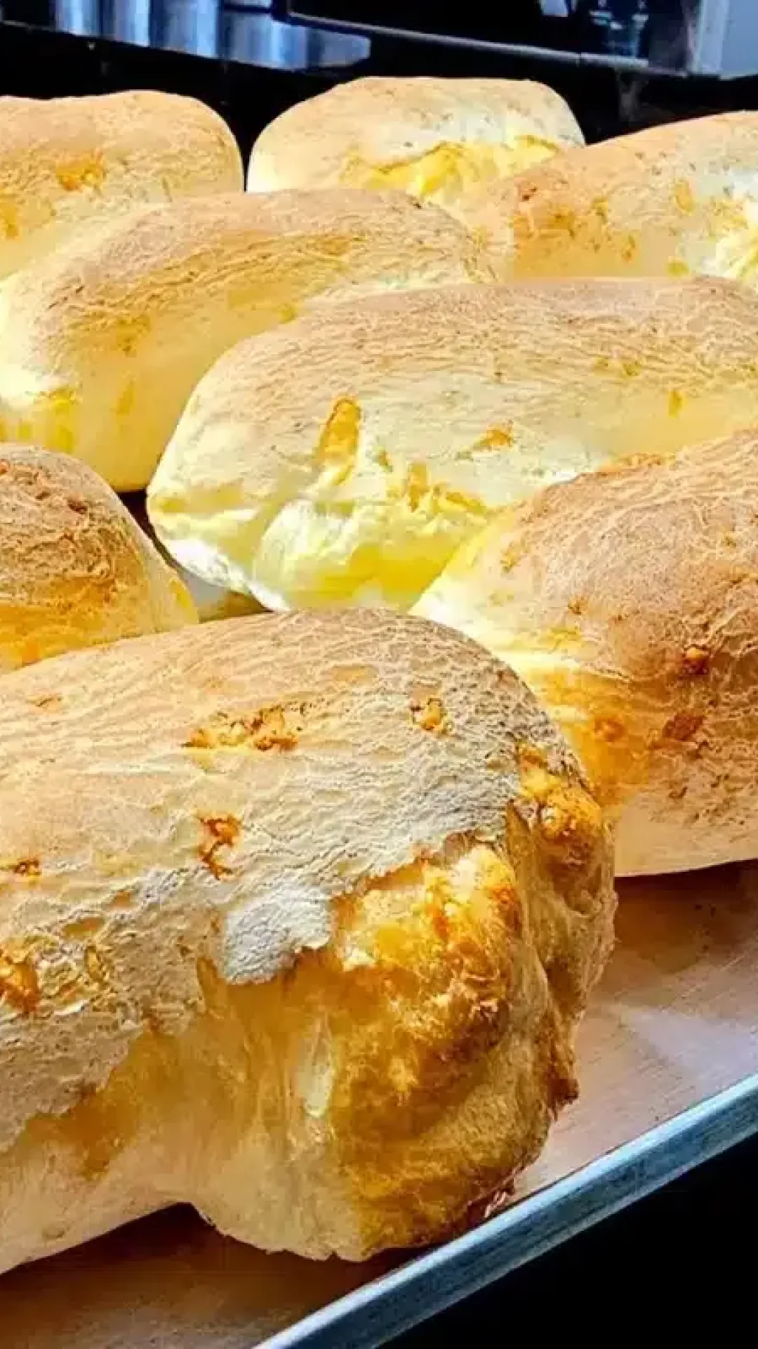 Biscoito caipira para o café com casquinha crocante e macio por dentro