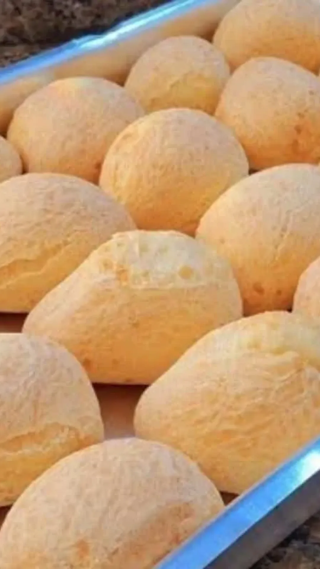 Biscoito chimango da vovó para acompanhar com uma xícara de café quentinho