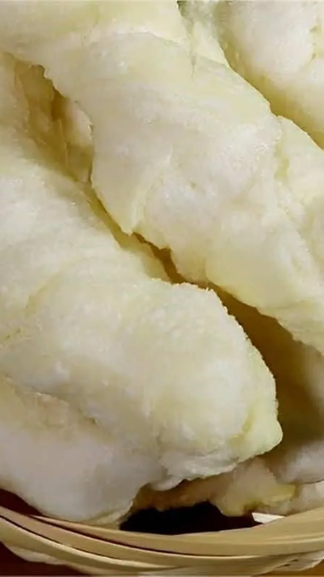 Biscoito de polvilho que não estoura na hora de fritar delicioso e feito com poucos ingredientes